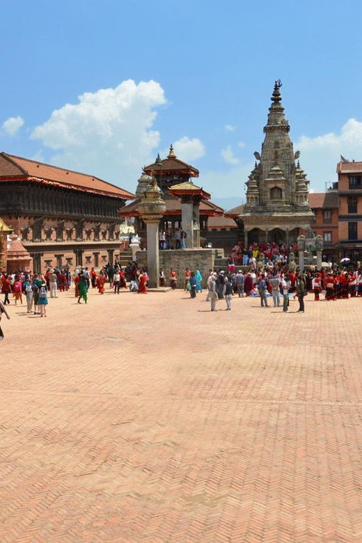 bhaktapur-sightseeing-day-tour