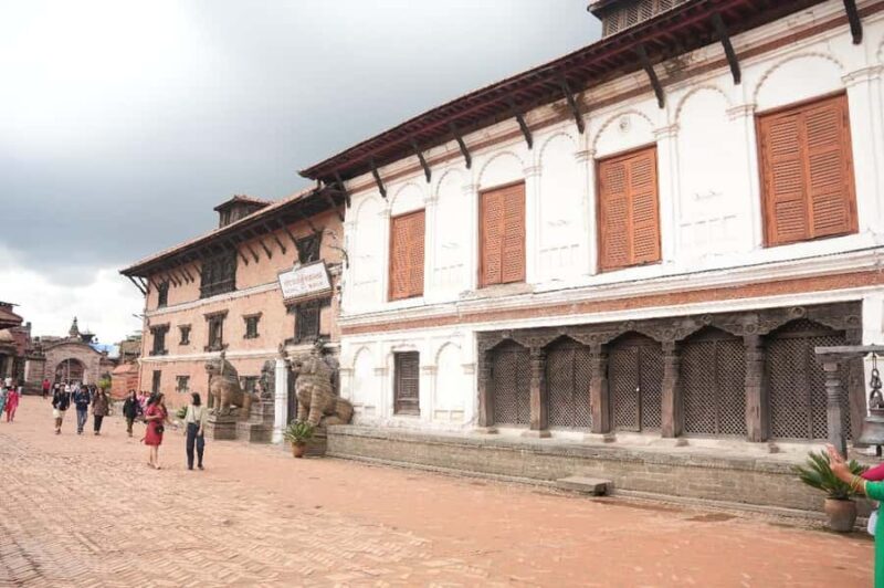 Bhaktapur: Visit 3+ Ponds, Durbarsquare & 5+ Food Testing - Key Points