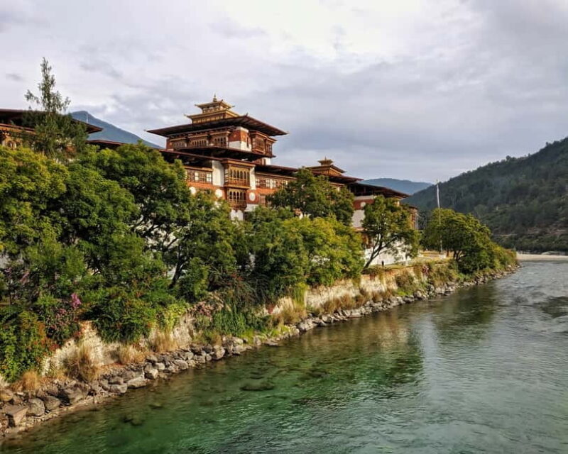 Bhutan: 7-Day Tour with Tigers Nest & Meals all inclusive - Discovering Bhutan in 7 Days: What to Expect  