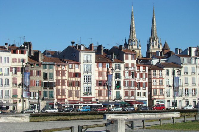 biarritz-bayonne-basque-country-sightseeing-private-driving-tour