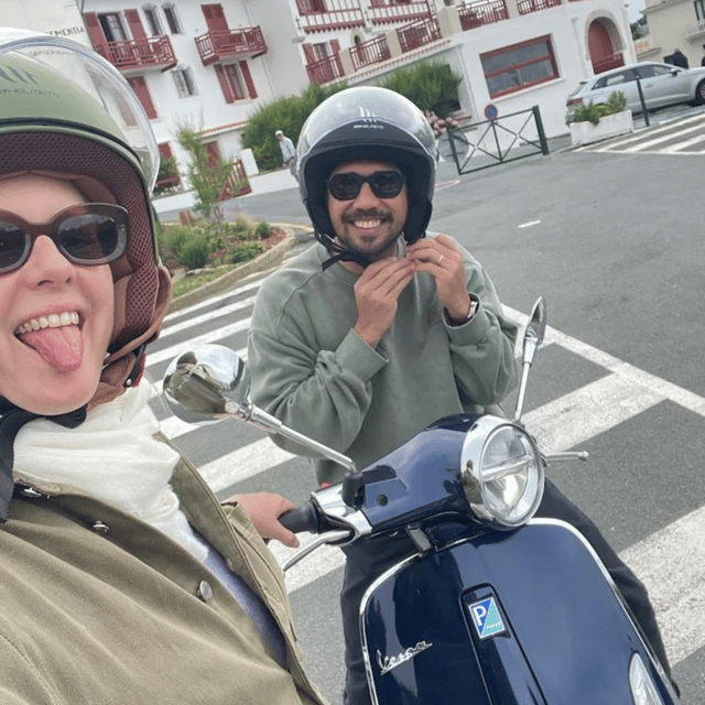 biarritz-vespa-scooter-rental-for-the-day
