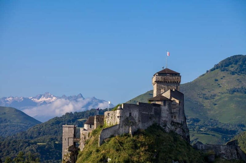 Biarritz: Visit to the Sanctuary of Lourdes in small group - Exploring the Sacred Town of Lourdes