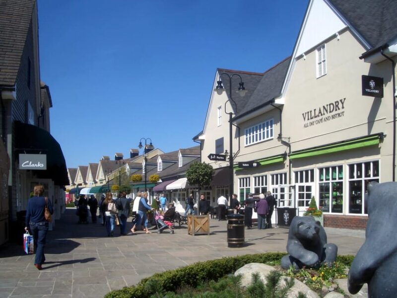 bicester-village-tour-shopping-extravaganza