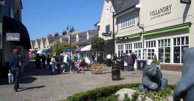 bicester-village-tour-shopping-extravaganza