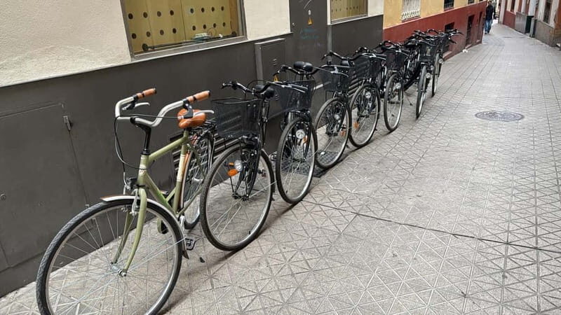 Bicycle route through sevilla - Key Points