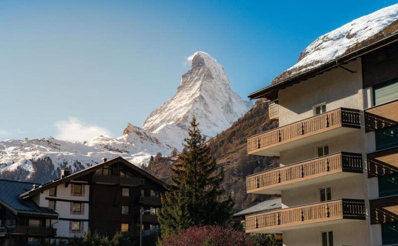Biel: Express Walk with a Local in 60 minutes - The Highlights of the Tour