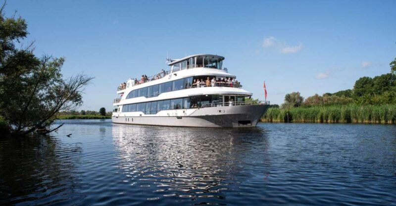 biesbosch-boat-cruise-through-national-park