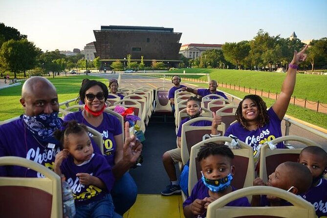 big-bus-dc-hop-on-hop-off-sightseeing-tour-with-17-stops