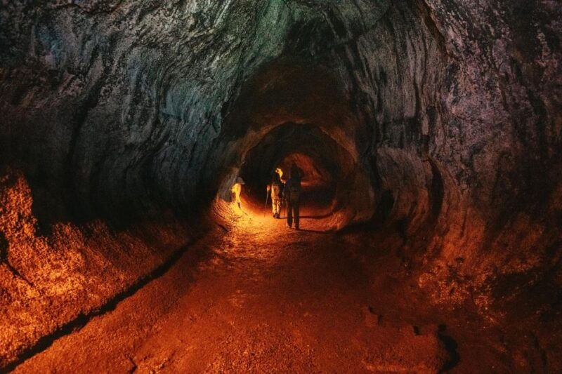 big-island-hawaii-volcanoes-national-park-guided-hike