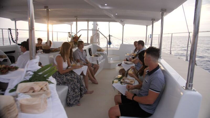 big-island-morning-snorkel-sail-to-captain-cooks-monument