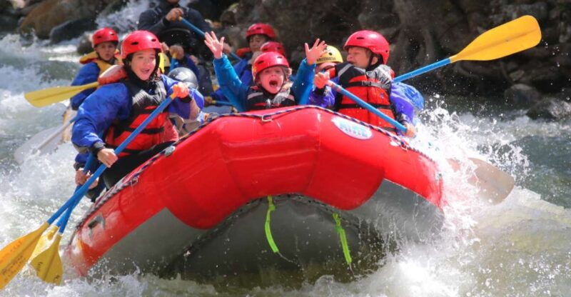 big-sky-half-day-gallatin-river-class-ii-iv-rafting-trip