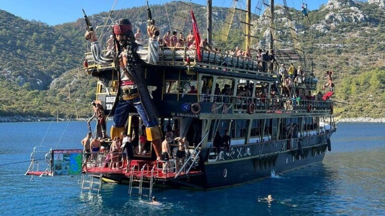 bigboss-pirate-boat-trips-marmaris