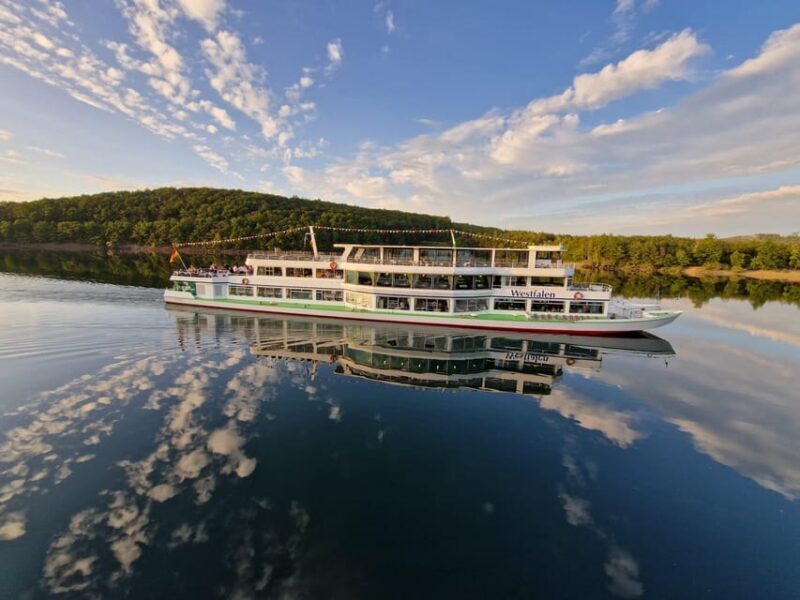 Biggesee: Boat Tour with All-inclusive cake buffet - Exploring the Biggesee Boat Trip