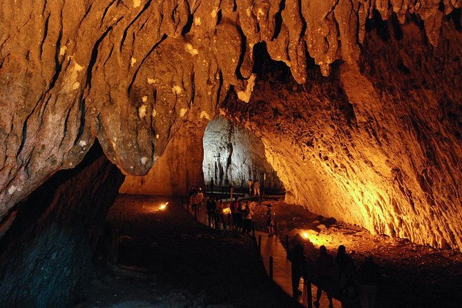 bijambare-cave-tour