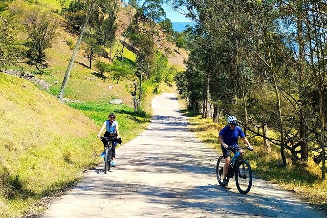bike-descent-of-the-andes-from-cuenca