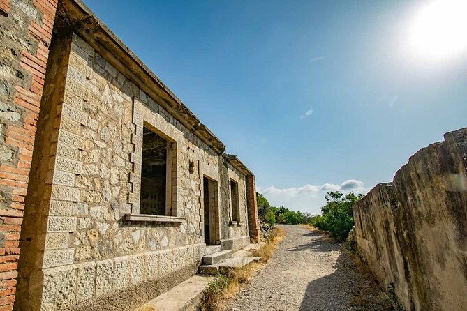 bike-nic-half-day-tour-to-the-bunkers-of-monte-enfola