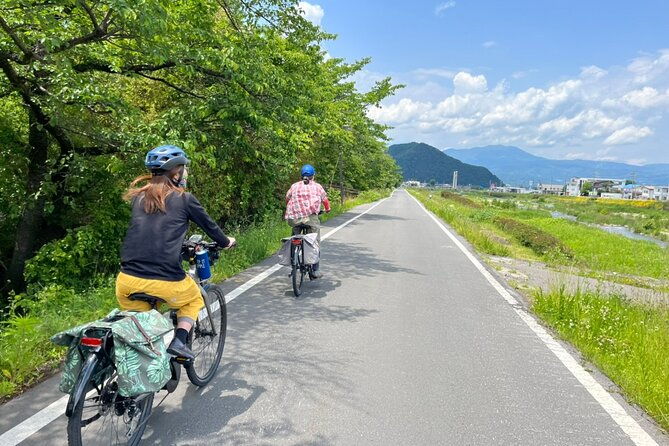 bike-rentals-in-nagano-to-explore-snow-monkey-park