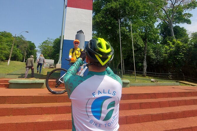 bike-tour-3-countries-in-1-day-brazil-paraguay-and-argentina-in-55-km