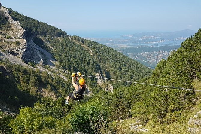 bike-tour-downhill-from-njegos-mausoleum-to-kotor-bay