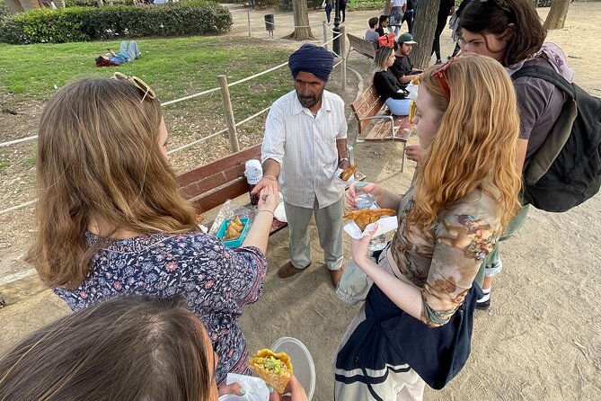 bike-tour-in-barcelona-history-architecture-and-culture-2
