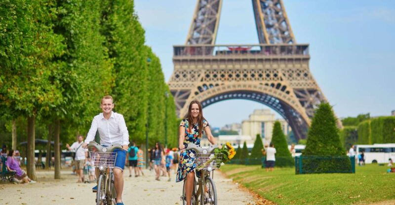 bike-tour-of-paris-old-town-top-attractions-and-nature