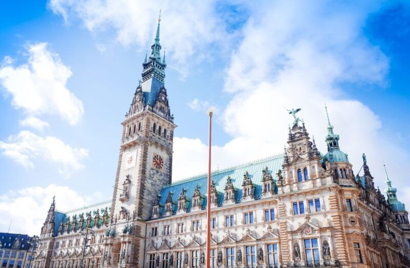 bike-tour-with-a-private-guide-hamburg-best-highlights-2