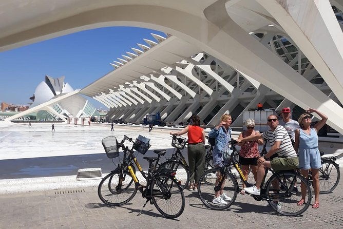 bike-tour-with-city-guide-from-old-to-new-2