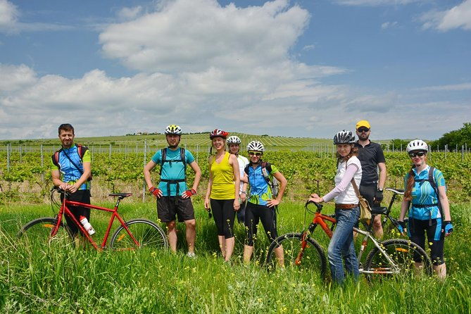 bike-wine-tour-in-dealu-mare-wineland
