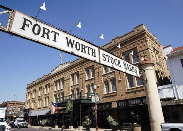 bikes-and-bbq-electric-bike-tour-of-fort-worth