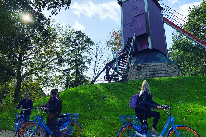 BikeTour Bruges & Damme in Spanish and English - Key Points
