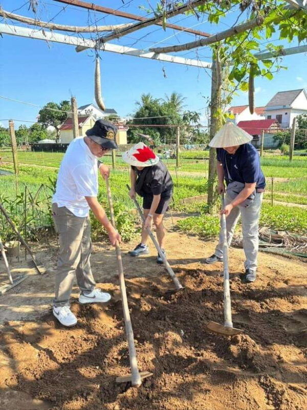 biking-countryside-market-tour-farming-cooking-class