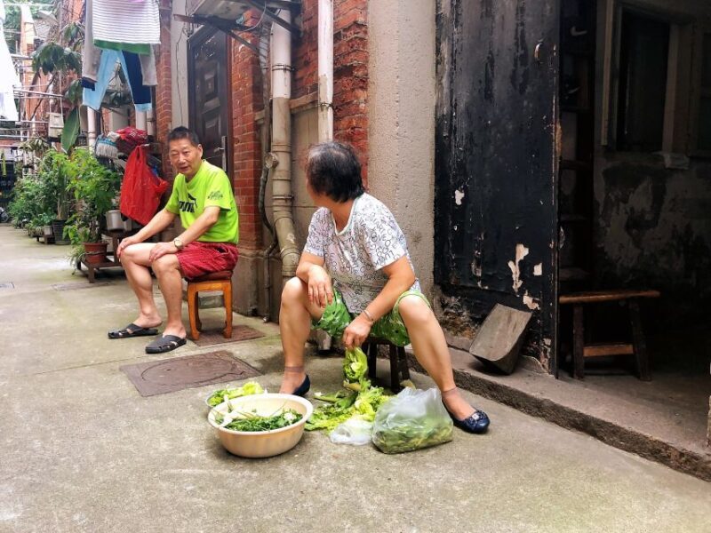 Biking Real Shanghai& Tea Tasting Experience - The Starting Point: Central Shanghai and Easy Access