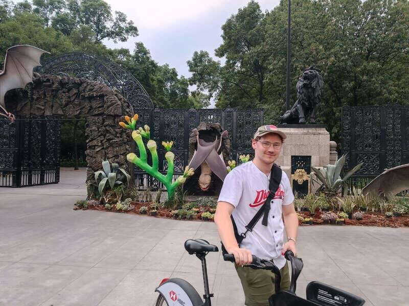Biking tour: From Chapultepec to Downtown - Key Points