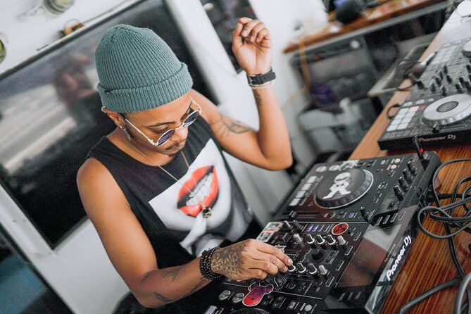 bikini-bottom-public-party-dance-cruise-live-dj