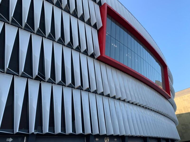 bilbao-all-iron-tour-guggenheim-and-san-mames-with-lunch