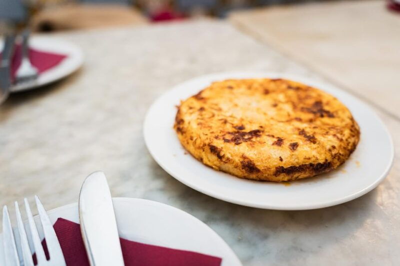 bilbao-food-tour-with-pintxos-drinks-with-a-local-2