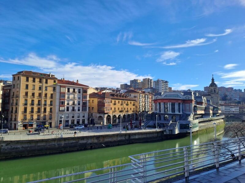 bilbao-food-tour-with-pintxos-drinks-with-a-local-2
