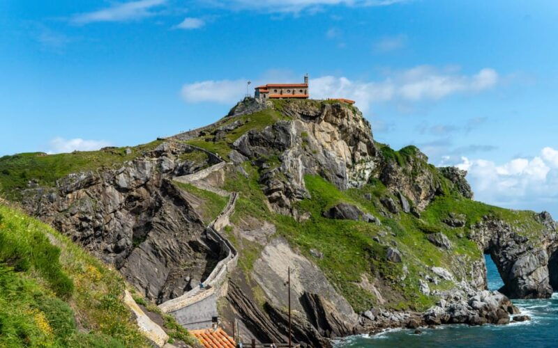 bilbao-gaztelugatxe-bermeo-mundaka-gernika-with-txakoli-wine