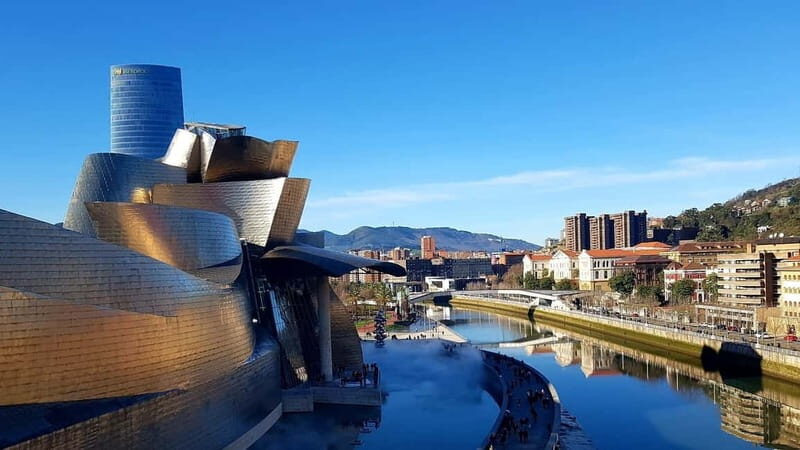 Bilbao: Guggenheim Bilbao museum Ticket included in spanish - Discovering Bilbao’s Architectural Icon