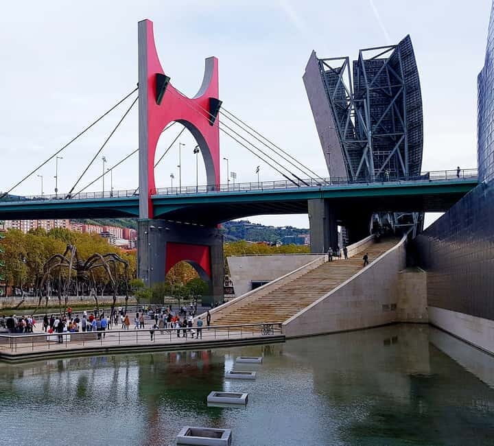 Bilbao: Guggenheim Bilbao museum Ticket included in spanish - The Artworks and Exhibitions