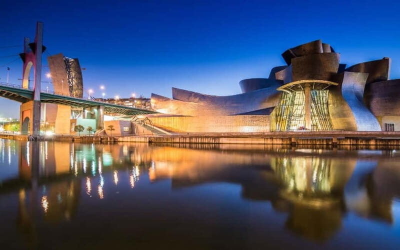 Bilbao: Guggenheim Museum Tour with Skip-the-Line Tickets - An In-Depth Look at the Guggenheim Bilbao Tour