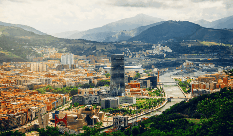 bilbao-guggenheim-private-walking-tour-from-hotel-center