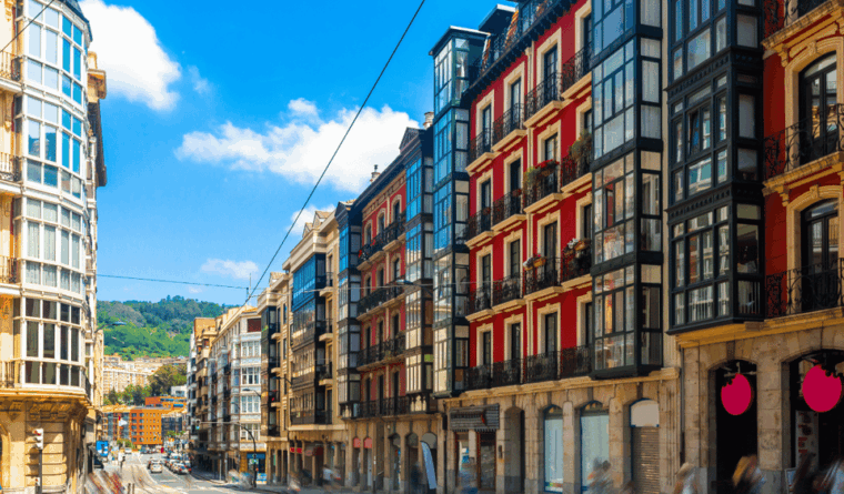 bilbao-guggenheim-private-walking-tour-from-hotel-center