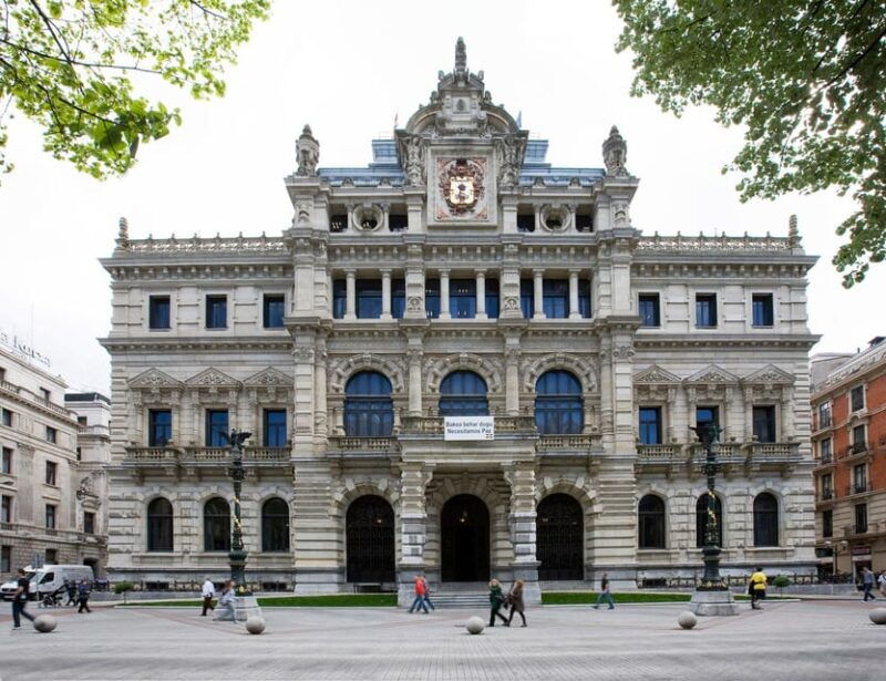 bilbao-historical-and-architectural-walking-tour