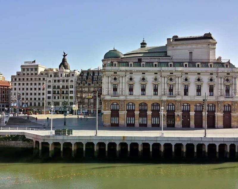Bilbao: Private Guided City Tour - Key Points