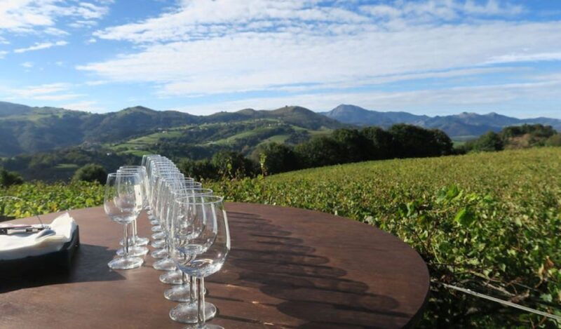 bilbao-san-juan-de-gaztelugatxe-and-txakoli-wine-day-trip