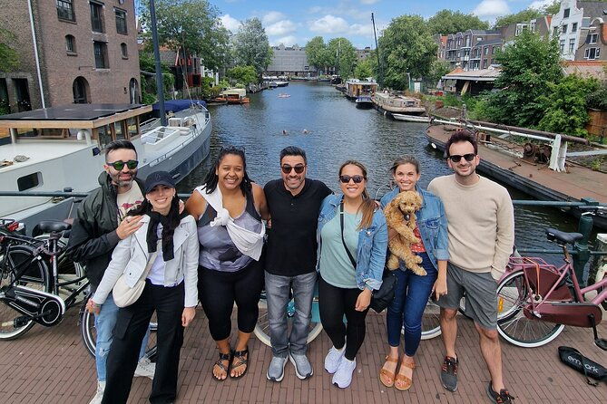 bills-bike-tour-amsterdam-bike-with-bill-and-puppy-herman
