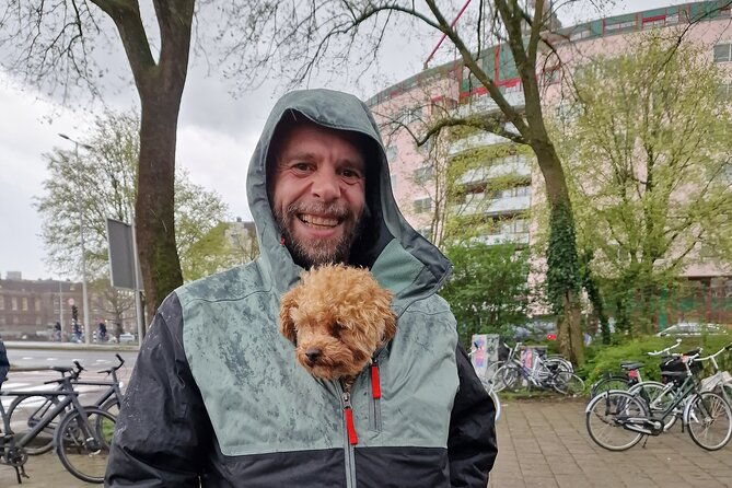 bills-bike-tour-amsterdam-bike-with-bill-and-puppy-herman
