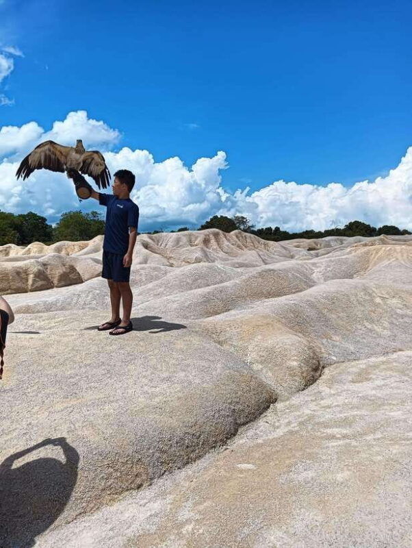 bintan-guided-tour-of-the-bintan-desert-and-blue-lake