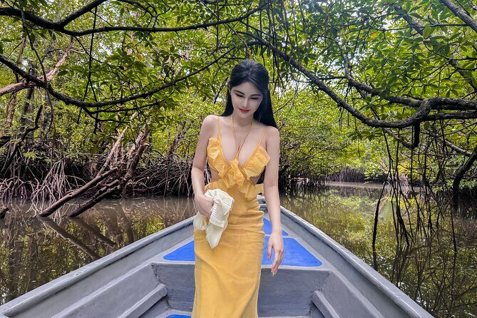 Bintan Sand Dunes & Blue Lakes Tour with Lunch & Mangrove Tour - Key Points